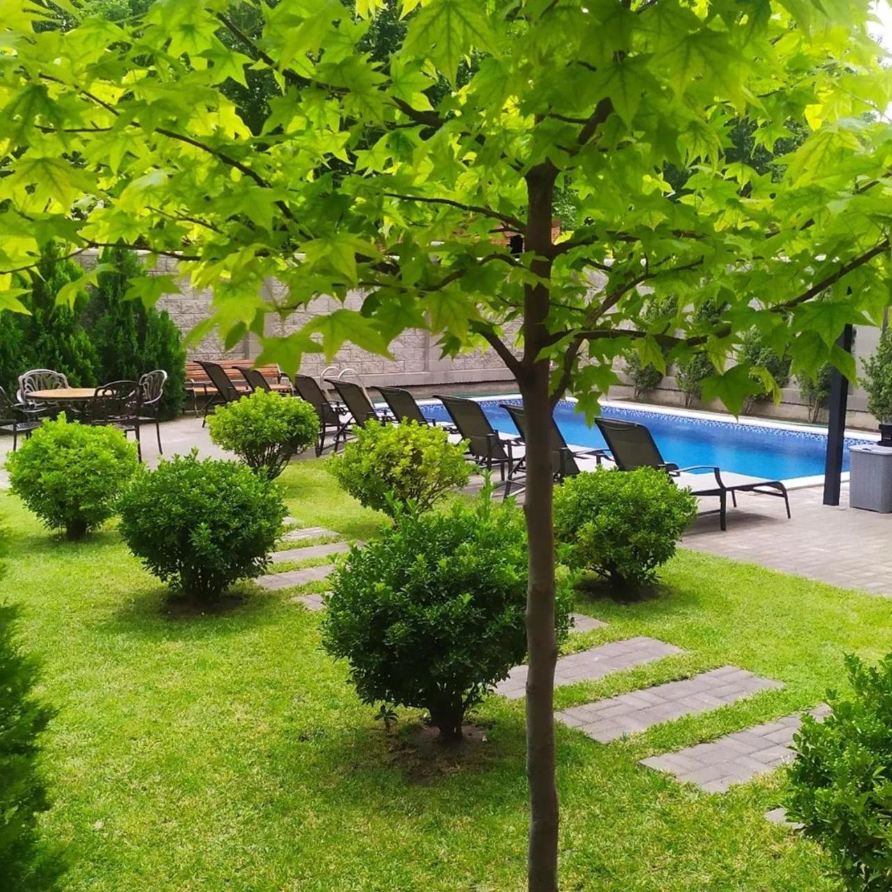 Vinum Hotel Tbilisi Exterior foto